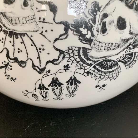 Spooky Night Dapper Skeletons 88oz Halloween Pitcher Skulls Flowers Crow - Picture 7 of 16